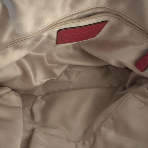 The Coach 18641 Madison Leather Lindsey Satchel Shoulder Bag in Saffron/Fuchsia - Picture 7 of 12